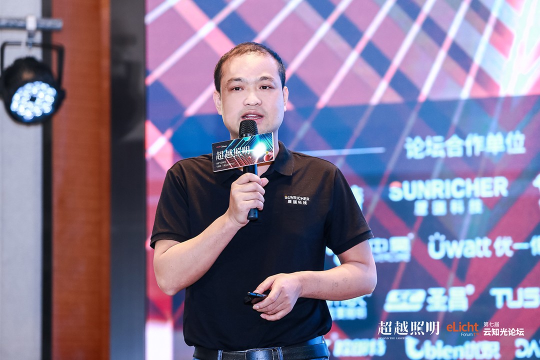 4 1080.jpg 4 1080.jpg