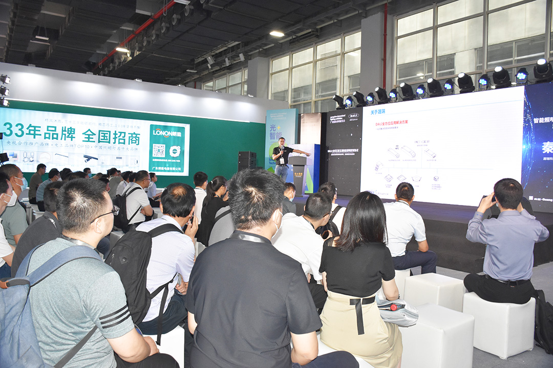 12 1080.jpg 12 1080.jpg