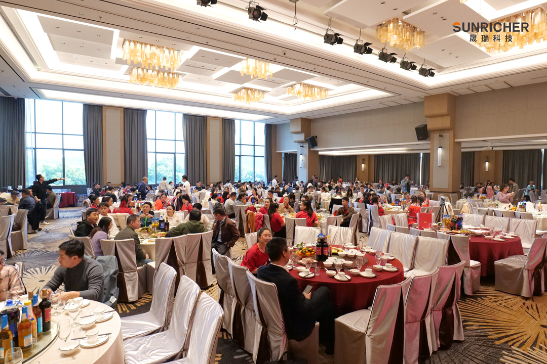 5會場環(huán)境.jpg 5會場環(huán)境.jpg